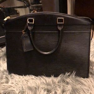 AUTHENTIC Riviera Eli Leather Louis Vuitton